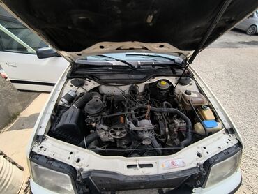 Audi: Audi S4: 1991 г., 2 л, Механика, Бензиновая, Седан — 5