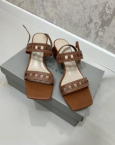 charles keith canta: Charles&Keith, Ölçü: 39, rəng - Qəhvəyi, İşlənmiş — 2