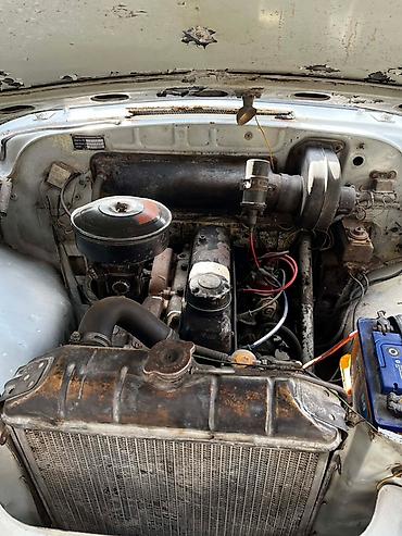 ГАЗ: GAZ-21 Volqa, klassik sovet sedanı Xüsusiyyətlər: - Korpus: 4 qapılı — 9