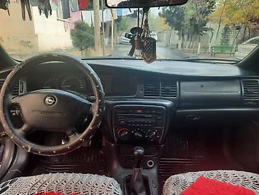 Opel: Opel Vectra: 1.9 l | 1996 il 326262 km Sedan — 5