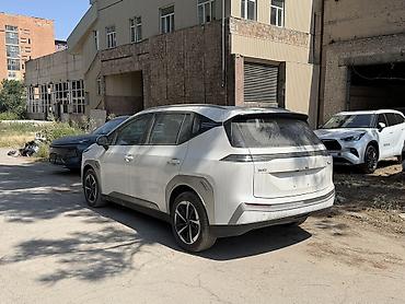 byd e1: AION Y — компактный электрический кроссовер. Скоро появится новое — 9