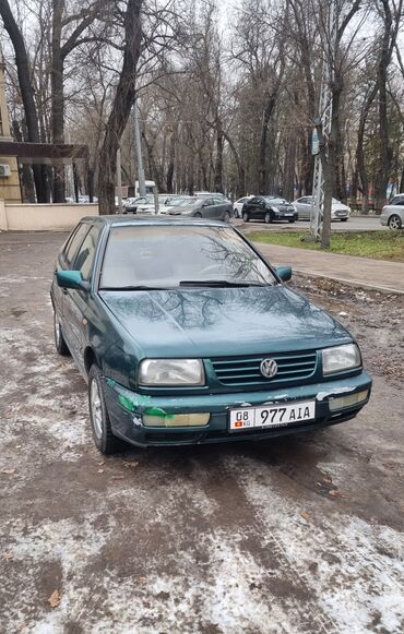 Volkswagen: Volkswagen Vento: 1996 г., 1.8 л, Автомат, Газ, Седан