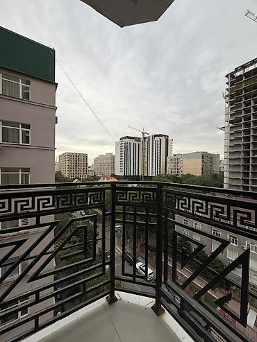 8: 3 комнаты, 83 м², Бишкек Парк ТРЦ Элитка, 8 этаж, Евроремонт — 9