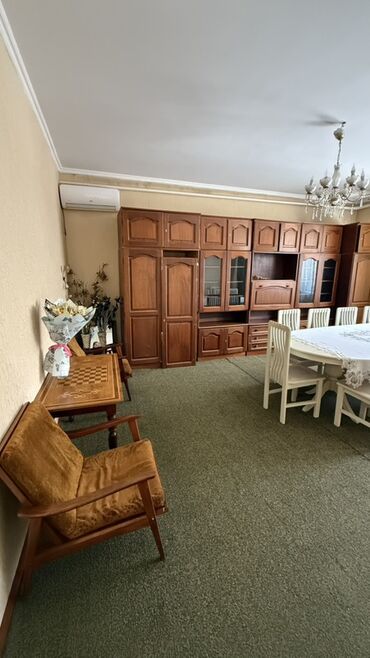 Долгосрочная аренда домов: 300 м², 8 комнат, Евроремонт, Кондиционер, Парковка — 1