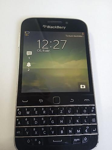 смартфоны блэкберри: BlackBerry Classic (Q20) с аппаратной QWERTY‑клавиатурой. - Экран — 1