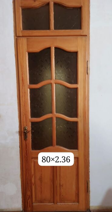 işlenmiş taxta qapılar: ❇️4eded qapi satilir olcu 2ededi 80×2.36 diger 2qapin olcusi 90×2.40
