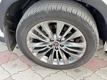 Toyota: Toyota Highlander: 2020 г., Гибрид, Кроссовер — 11