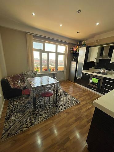 Uzunmüddətli kirayə mənzillər: 📍 Ünvan: Sumqayıt şəhər 43-cü məhəllə 🏢 Bina tipi: Yeni Tikili 📐 Ümumi — 12