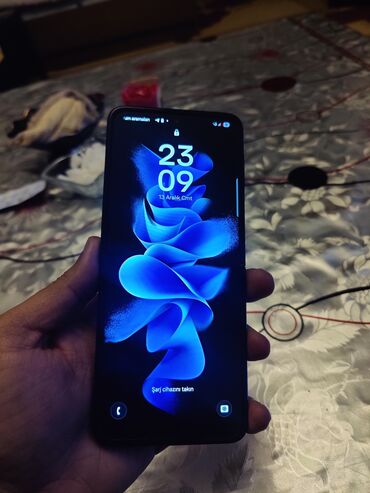 Samsung: Samsung Z Flip, 256 GB, rəng - Qara, Simsiz şarj, İki sim kartlı, Düyməli — 4