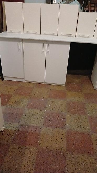 Mətbəx mebeli: Təzə mətbəx mebeli, ölçü 325 sm. Yuxari qapılar MDF, aşağı qapılar — 3