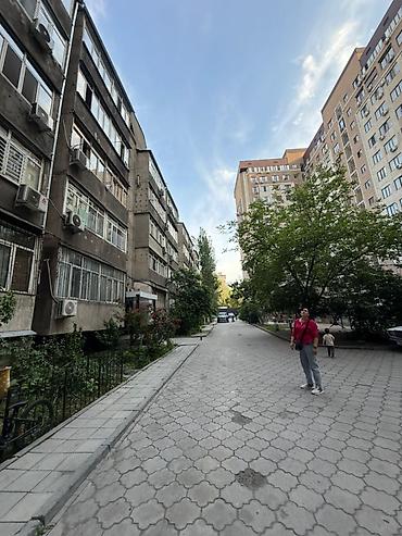 зал: 4 комнаты, 112 м², Золотой квадрат Индивидуалка, 4 этаж, Старый ремонт — 4