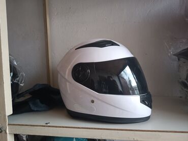 белье бишкек: Продам!. Белый Шлем для скутера с чёрным визором. в комплекте: +