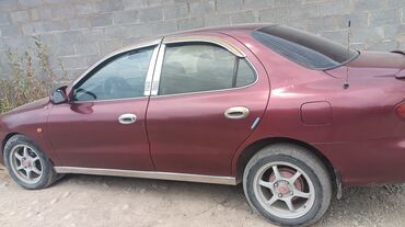 авто из кореии: Hyundai Avante: 1997 г., 1.6 л, Механика, Бензин, Седан