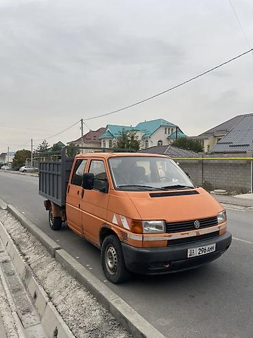 Volkswagen Transporter с грузовой платформой и двухрядной кабиной at lalafo.kg Volkswagen Transporter с грузовой платформой и двухрядной кабиной