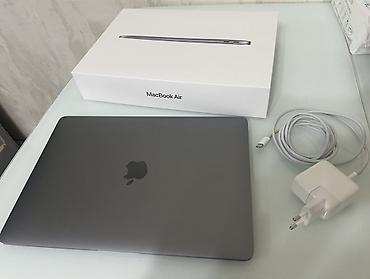 Ноутбуки Apple (MacBook): Apple MacBook Air 13" (M1, 2020) - Чип: Apple M1 - ОЗУ: 8 ГБ - — 2