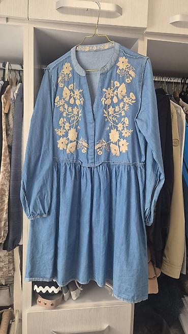 Ostala ženska odeća: Lot ženske garderobe – 4 komada 1) Crni džemper sa dodatkom bele — 10