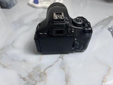 Другие аксессуары для фото/видео: Canon 600d б/у