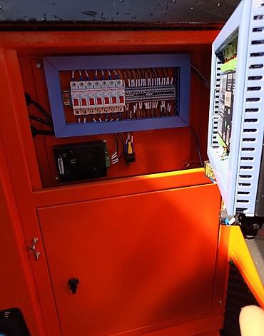 380: Дизельный генератор Excalibur KPT55R — трёхфазная тихая электростанция — 6