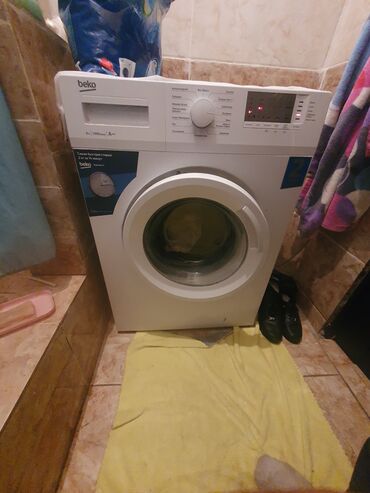 Стиральные машины: Стиральная машина Beko, Б/у, Автомат, До 6 кг