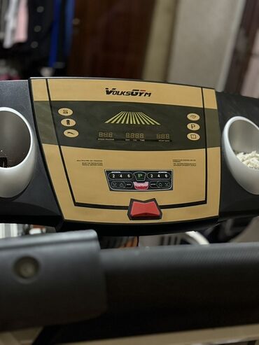 Перчатки: VolksGym VMT-160MB qaçış trenajoru - Elektron idarəetmə paneli
