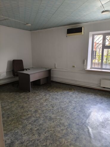 сдаю дом под офис: Продаю Офис 260 м², С ремонтом, С мебелью, Многоэтажное здание, 4 этаж
