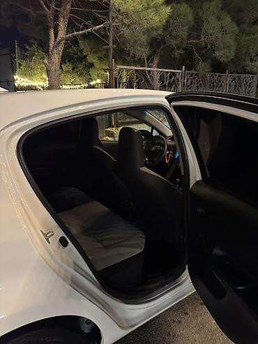 Toyota Aqua hibrid İli 2019 140 000 probeq Taksi buraxlışı var 2031-ə at lalafo.az — 5 Toyota Aqua hibrid İli 2019 140 000 probeq Taksi buraxlışı var 2031-ə — 5