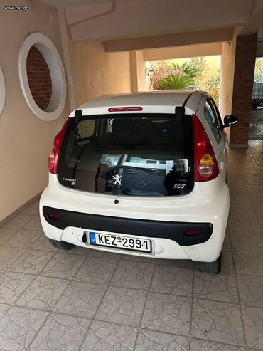 Peugeot: Peugeot 107: 1 l. | 2009 έ. 149000 km. Χάτσμπακ — 4