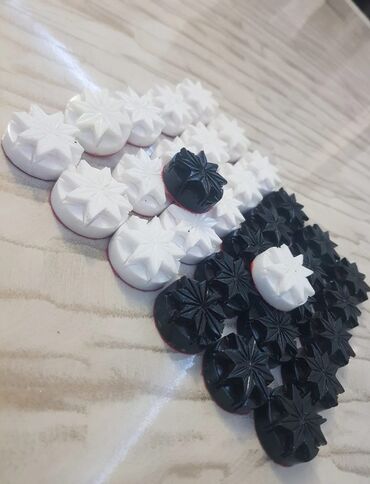 Nərdlər: Nerd daşları
Çeşid hal hazırda var
Çatdırılma var
Zakaz var — 5