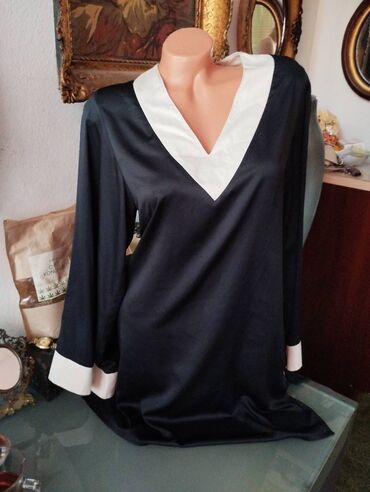 haljinice za more: M (EU 38), color - Black, Oversize, Long sleeves