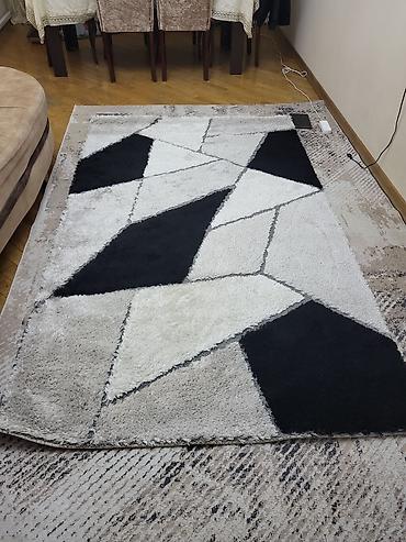 kavralit satilir: Məhsul: Qalın tüklü dizayn xalçası - Ölçü: təqribən 2x3 m (foto üzrə — 2