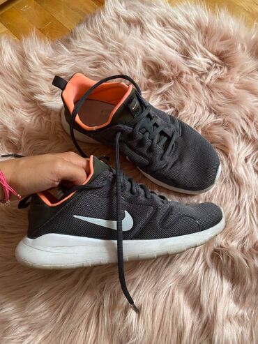 Cipele: Nike original patike akcija snizene na 1500 din plus pokloni gratis
