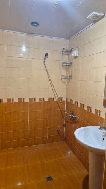 Uzunmüddətli kirayə mənzillər: Sabunçu rayonu, Bakıxanov qəsəbəsi (Talkuçka), 12 mərtəbəli binaın — 7