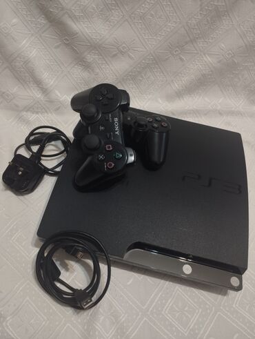 sony playstation 3: Срочно продается PS3 в хорошем состоянии, прошитый,внутри 30 игр