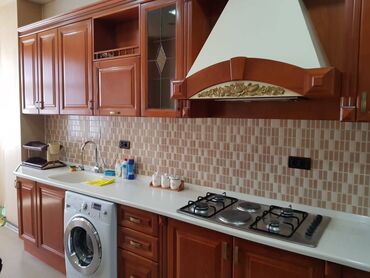 Uzunmüddətli kirayə mənzillər: Mənzil kirayə verilir. 4 otaq, 18.16 mərtəbə, 192 kv. M.Mirqasımov — 13