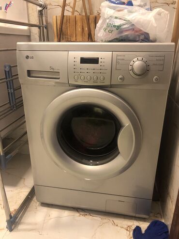 Paltaryuyan maşınlar: Paltaryuyan maşın LG, 5 kq, Yeni, Avtomat, Qurutmasız, Kredit yoxdur, Ünvandan götürmə