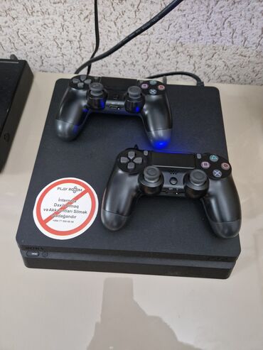 купить ps4 slim: Təcili Satılır. PS4 Slim 500gb yaddaş. Hərşeyi üzərində verilir. Son