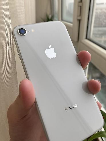 Apple iPhone: IPhone 8, Б/у, 64 ГБ, Серебристый, Зарядное устройство, 82 % — 11