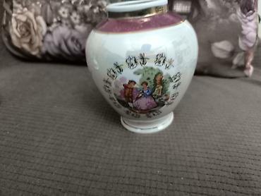 на ножках: Фарфоровая ваза с крышкой, Made in Japan. цена 1900 Описание: - — 1