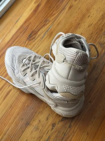 on cloud: Adidas Ozweego ОРИГИНАЛ цвет светло-бежевый (монохром) Торг уместен ! — 1