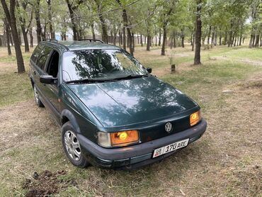 Volkswagen: Volkswagen Passat: 1992 г., 1.8 л, Механика, Бензин, Универсал