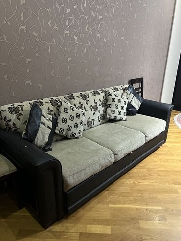 Divanlar: Di̇van-kravat, İşlənmiş, Açılan, Bazasız, Çatdırılma yoxdur -da lalafo.az — 3 Divanlar: Di̇van-kravat, İşlənmiş, Açılan, Bazasız, Çatdırılma yoxdur — 3