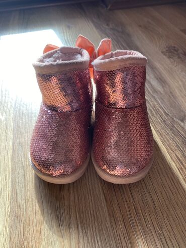 Dečija obuća: Čizme, Veličina - 19