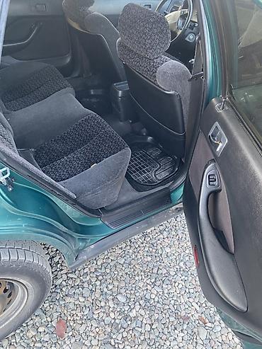 vw sharan: Honda Accord: 1993 г., Бензин, Седан — 7
