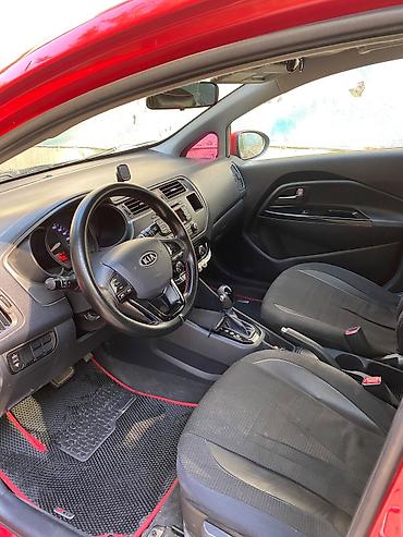 kia bongo: Kia Rio sedan – qırmızı rəng - Kuzov: 4 qapılı sedan, parlaq qırmızı — 10