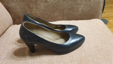 туфли женские 37 размер: Туфли 37, цвет - Черный