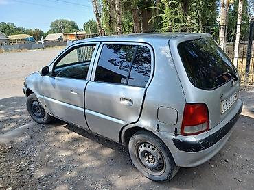 мото фила: Honda Logo: 2000 г., Механика, Хэтчбэк — 3