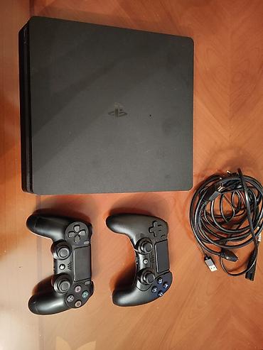 ps4 gamepad: PlayStation 4 Slim oyun konsolu paketi Məzmun: - PS4 Slim konsolu — 2