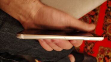 Apple iPhone: IPhone SE 2020, 128 GB, Ağ — 3