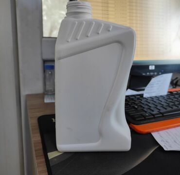 Qoşqular: Antifreeze və Maşın yağları üçün 1 litrlik butulka