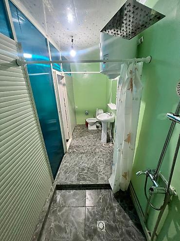 Гостиницы на Иссык-Куле: Гостиница на Иссык-Куле, У Бекбола, Чолпон-Ата, 10+ мест, На летний сезон — 7